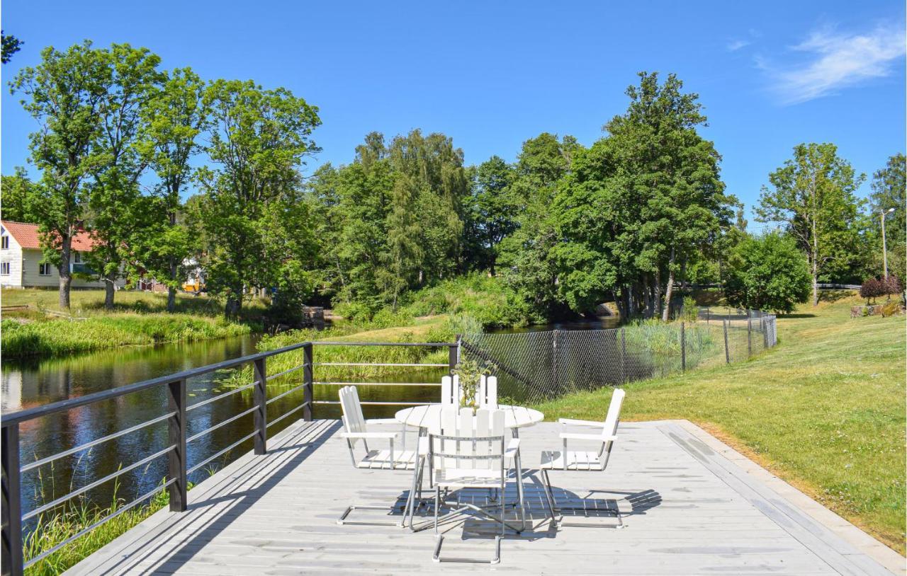Beautiful Apartment In Lagan With House Sea View Kültér fotó