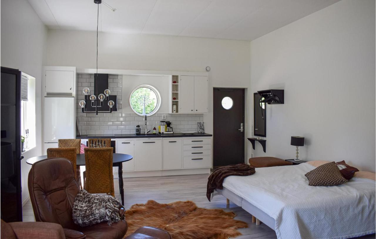 Beautiful Apartment In Lagan With House Sea View Kültér fotó