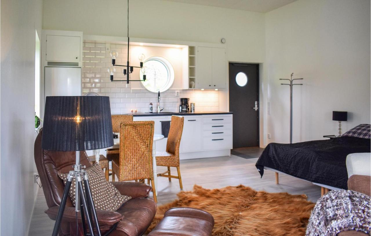 Beautiful Apartment In Lagan With House Sea View Kültér fotó